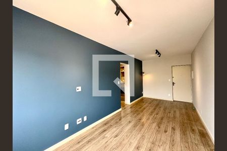 Sala de apartamento para alugar com 2 quartos, 76m² em Anhangabaú, Jundiaí