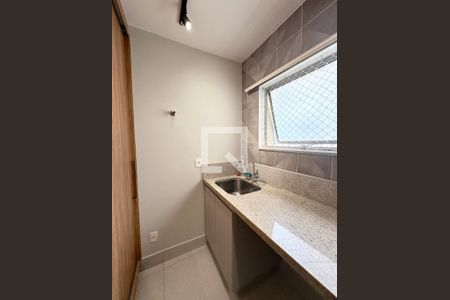 Área de Serviço  de apartamento para alugar com 2 quartos, 76m² em Anhangabaú, Jundiaí
