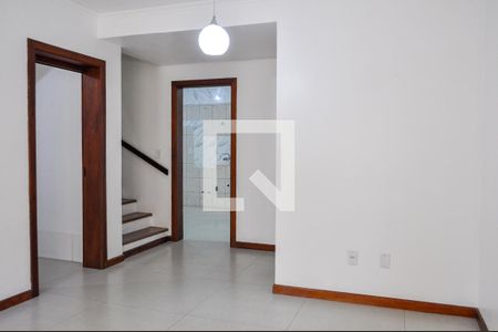Sala de casa à venda com 2 quartos, 105m² em Cristal, Porto Alegre