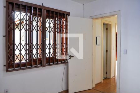Quarto 2 de casa à venda com 2 quartos, 105m² em Cristal, Porto Alegre