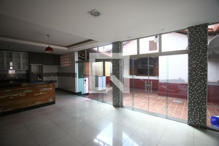 Área comum de casa para alugar com 4 quartos, 720m² em Barreiro, Belo Horizonte