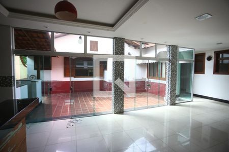 Área comum de casa para alugar com 4 quartos, 720m² em Barreiro, Belo Horizonte