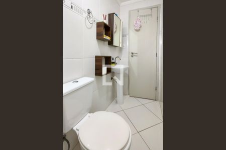 Banheiro de apartamento para alugar com 1 quarto, 50m² em Canto do Forte, Praia Grande