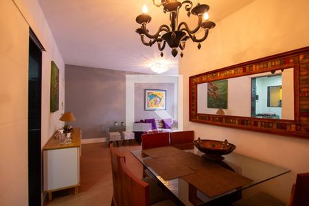 Sala de apartamento à venda com 2 quartos, 85m² em Icaraí, Niterói