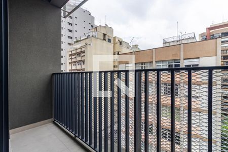 Varanda de kitnet/studio para alugar com 1 quarto, 26m² em Pinheiros, São Paulo
