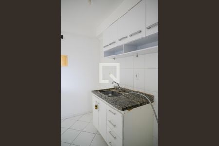 Cozinha de apartamento à venda com 2 quartos, 47m² em Vila Caraguata, São Paulo