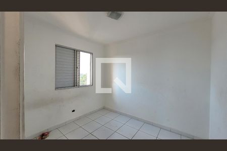 Quarto 1 de apartamento para alugar com 2 quartos, 52m² em Vila Maria Augusta, Itaquaquecetuba