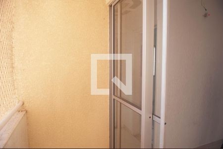 Sacada de apartamento para alugar com 2 quartos, 52m² em Vila Maria Augusta, Itaquaquecetuba