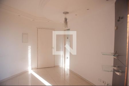 Sala de apartamento para alugar com 2 quartos, 52m² em Vila Maria Augusta, Itaquaquecetuba