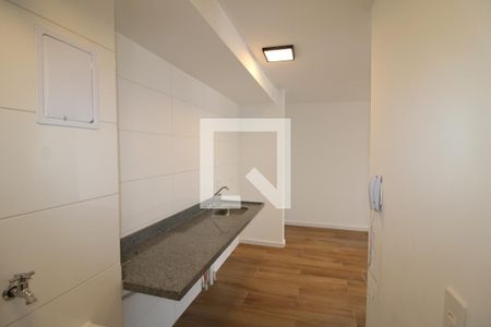 Sala / Cozinha de apartamento à venda com 2 quartos, 56m² em Jardim São Paulo, São Paulo