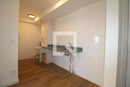 Sala / Cozinha de apartamento à venda com 2 quartos, 56m² em Jardim São Paulo, São Paulo