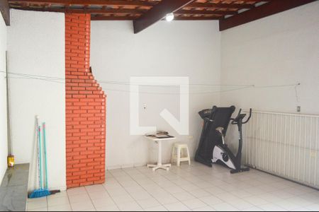 Área externa de casa para alugar com 2 quartos, 126m² em Penha de França, São Paulo