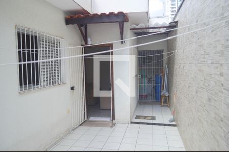 Área externa de casa à venda com 2 quartos, 126m² em Penha de França, São Paulo