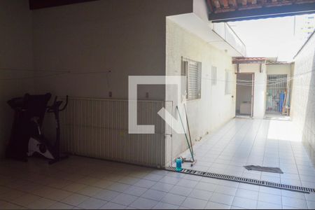 Área externa de casa para alugar com 2 quartos, 126m² em Penha de França, São Paulo