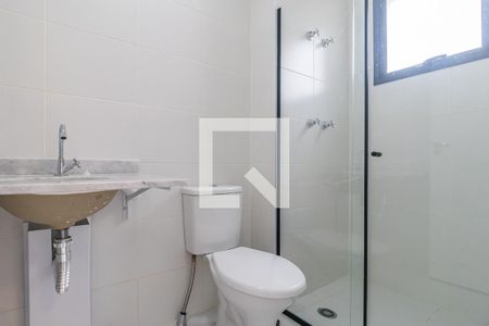 Banheiro de kitnet/studio para alugar com 1 quarto, 37m² em Nova Aldeinha, Barueri