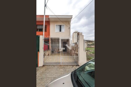Fachada de casa à venda com 3 quartos, 100m² em Vila Gumercindo, São Paulo