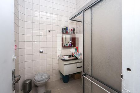 Banheiro de casa à venda com 3 quartos, 100m² em Vila Gumercindo, São Paulo