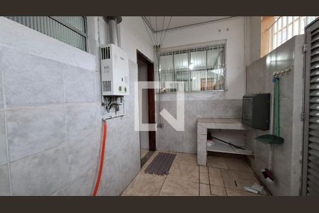 Área de Serviço de casa à venda com 3 quartos, 135m² em Santa Terezinha, Santo André