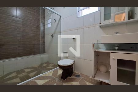 Banheiro Suíte  de casa à venda com 3 quartos, 135m² em Santa Terezinha, Santo André