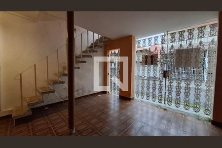 Garagem de casa à venda com 3 quartos, 135m² em Santa Terezinha, Santo André
