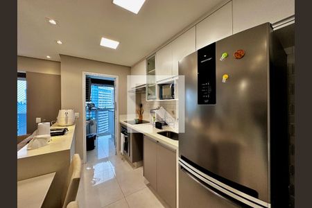 Cozinha de apartamento à venda com 1 quarto, 48m² em Vila Gertrudes, São Paulo