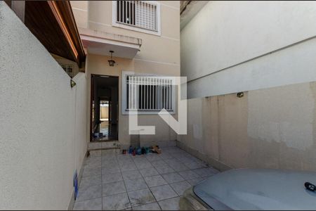 Garagem de casa para alugar com 2 quartos, 74m² em Jardim Maristela, São Paulo