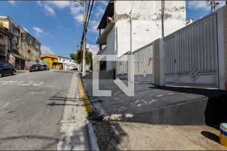 Fachada de casa para alugar com 2 quartos, 74m² em Jardim Maristela, São Paulo