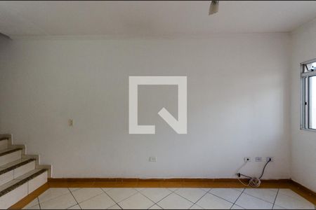 Sala de casa para alugar com 2 quartos, 74m² em Jardim Maristela, São Paulo