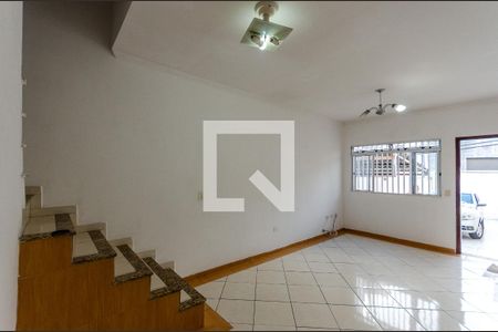 Casa para alugar com 2 quartos, 74m² em Jardim Maristela, São Paulo