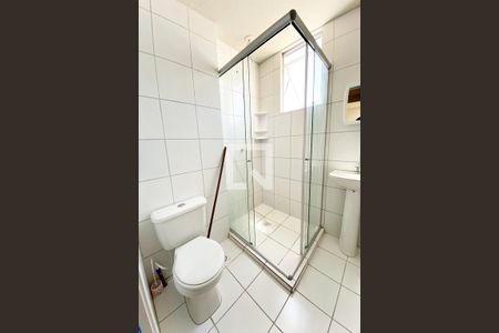 Banheiro de apartamento para alugar com 2 quartos, 60m² em Centro, São Leopoldo