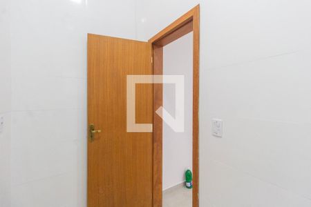Banheiro de casa à venda com 2 quartos, 50m² em Olaria, Canoas