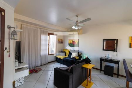 Sala de casa à venda com 3 quartos, 160m² em Espírito Santo, Porto Alegre