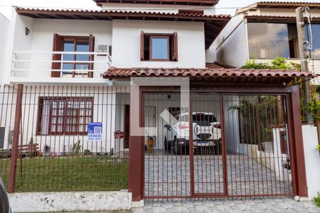 Fachada de casa à venda com 3 quartos, 160m² em Espírito Santo, Porto Alegre