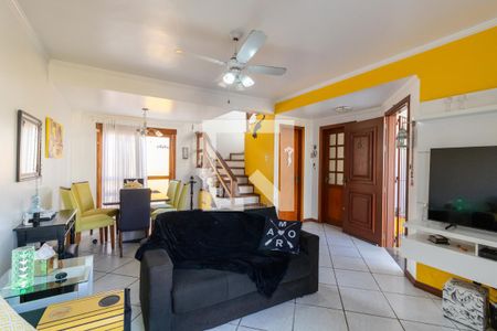 Sala de casa à venda com 3 quartos, 160m² em Espírito Santo, Porto Alegre