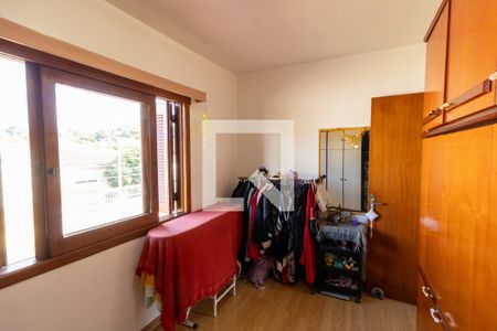 Quarto 1 de casa à venda com 3 quartos, 160m² em Espírito Santo, Porto Alegre