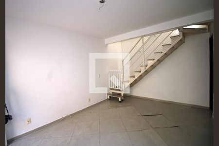 Sala de apartamento para alugar com 2 quartos, 80m² em Irajá, Rio de Janeiro