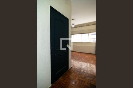 Corredor  de apartamento à venda com 2 quartos, 80m² em República, São Paulo