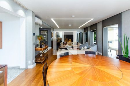 Sala de apartamento à venda com 3 quartos, 275m² em Indianópolis, São Paulo