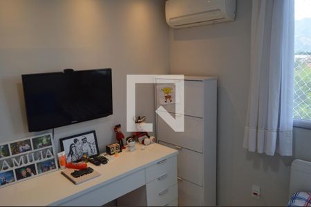 Quarto 2 de apartamento para alugar com 2 quartos, 45m² em Curicica, Rio de Janeiro