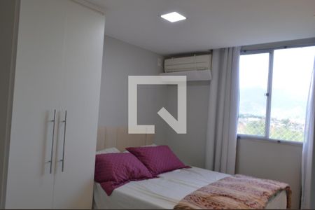 Quarto 1 de apartamento para alugar com 2 quartos, 45m² em Curicica, Rio de Janeiro