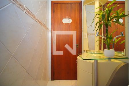 Banheiro de casa à venda com 3 quartos, 200m² em Operário, Novo Hamburgo