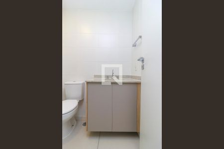 Banheiro de kitnet/studio à venda com 0 quarto, 25m² em Jardim das Acacias, São Paulo