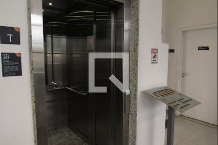 Apartamento à venda com 35m², 2 quartos e 1 vagaÁrea comum