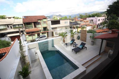 Sala 2 - Vista de casa de condomínio à venda com 4 quartos, 370m² em Taquara, Rio de Janeiro