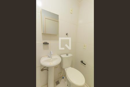 Banheiro de apartamento à venda com 2 quartos, 58m² em Igara, Canoas