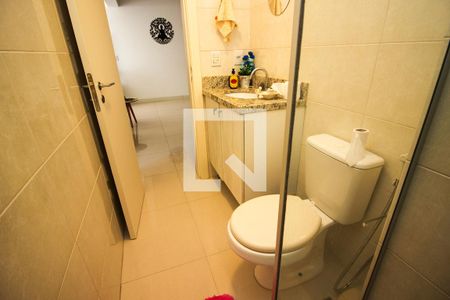 Banheiro Social de apartamento à venda com 2 quartos, 65m² em Santana, Porto Alegre