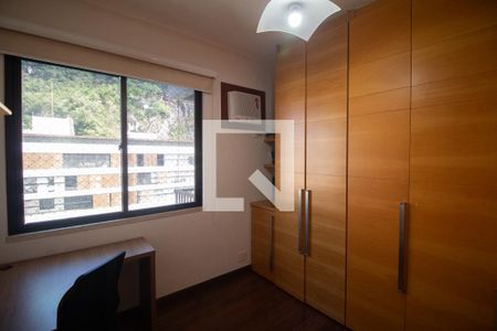 Quarto 1 de apartamento para alugar com 3 quartos, 100m² em Botafogo, Rio de Janeiro
