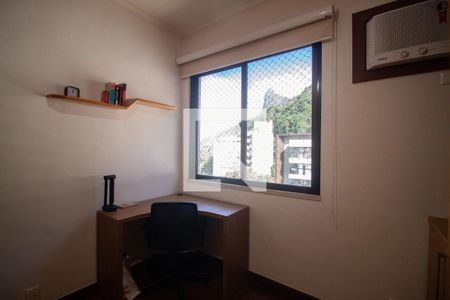 Quarto 1 de apartamento para alugar com 3 quartos, 100m² em Botafogo, Rio de Janeiro