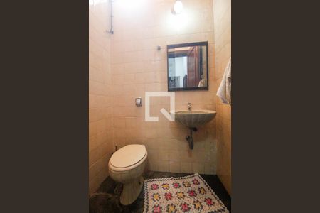 Lavabo 2 de casa para alugar com 3 quartos, 800m² em Jardim Leonor, São Paulo