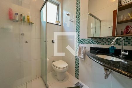 Banheiro de casa à venda com 3 quartos, 261m² em Padre Eustáquio, Belo Horizonte